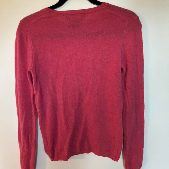 TAHARI 100% Cashmere Soft pink crew neck classic fit sweater size S - Picture 4 of 4